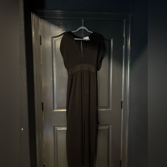 Finders Keepers Black Sleeveless V-neck jumpsuit - Picture 1 of 3